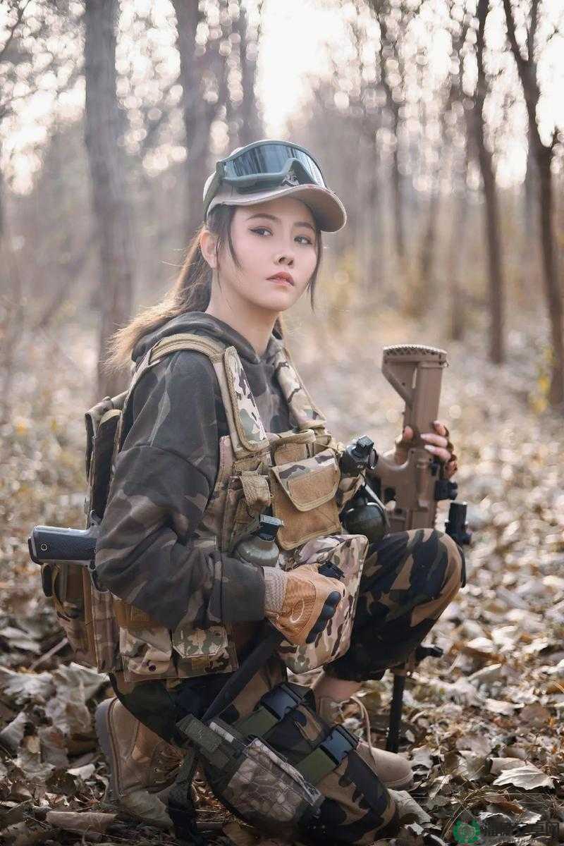 老外玩 CS-GO 的妹子超有趣的精彩表现