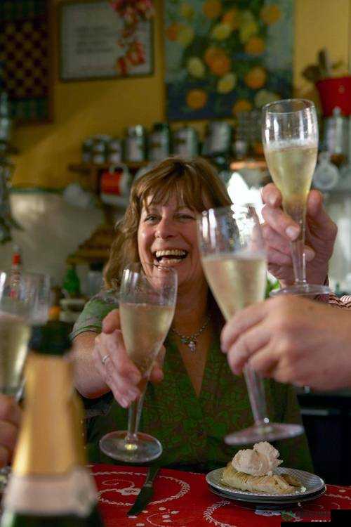 俄罗斯人的黄色片视频我看：一场跨越文化的视觉盛宴