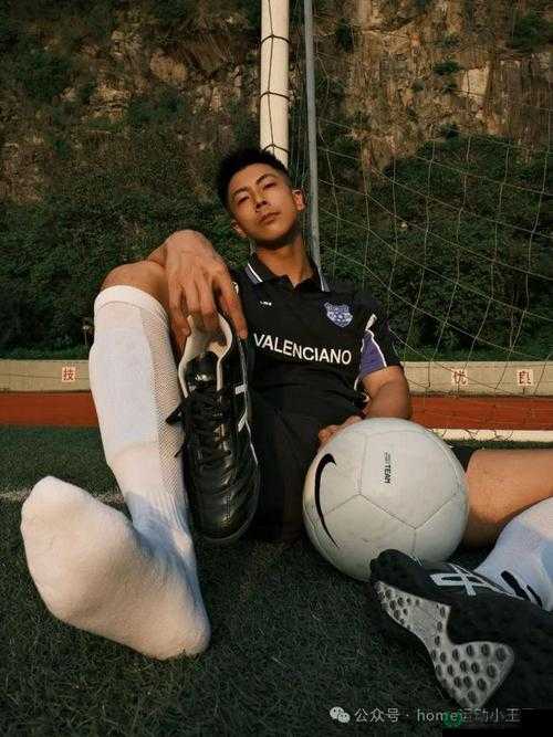 GayFuck 体育生的热血拼搏与青春风采