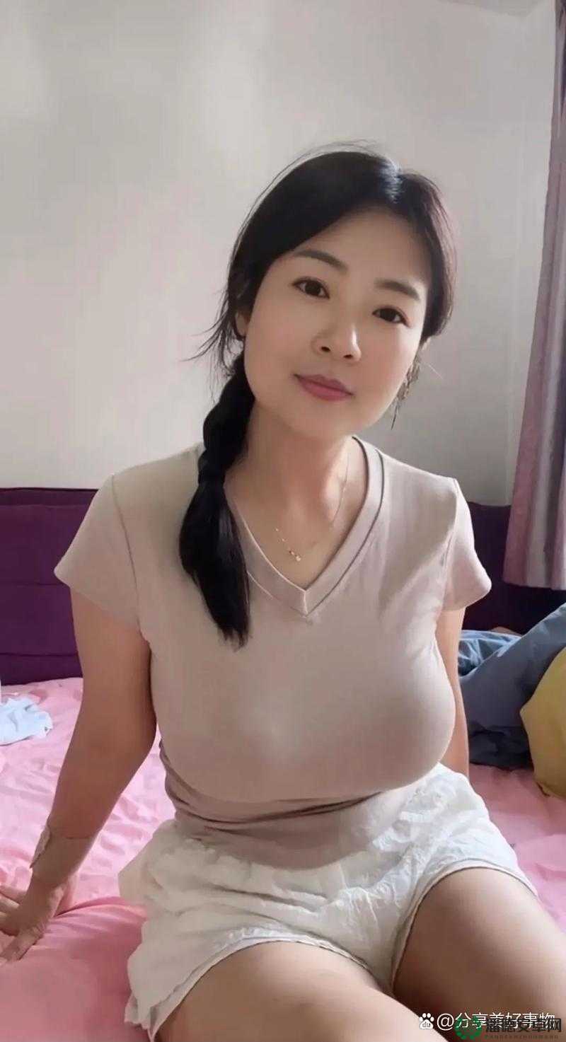 海角农村留守熟女65XX的生活现状与情感故事：探秘她们的坚韧与温情